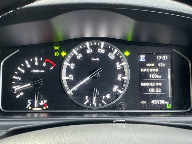 TOYOTA HIACE VAN 2WD 2024 Image 31