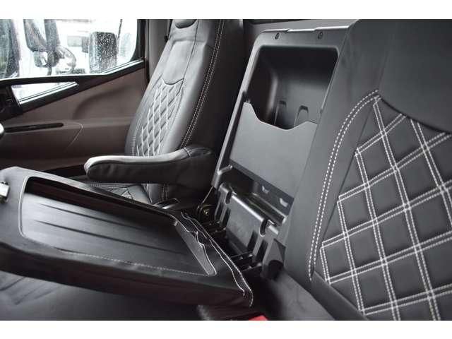 MITSUBISHI CANTER 2018 Image 31