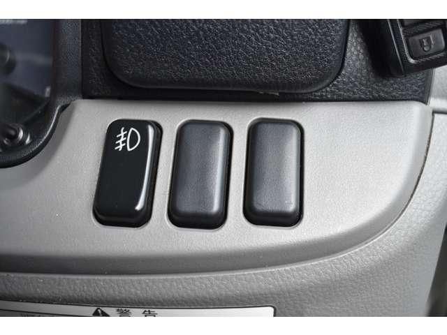 MITSUBISHI CANTER 2018 Image 31