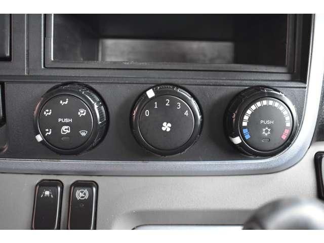 MITSUBISHI CANTER 2018 Image 31