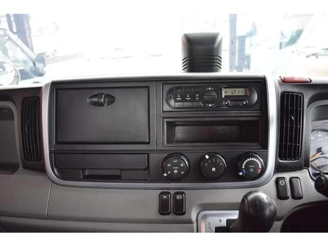 MITSUBISHI CANTER 2018 Image 31