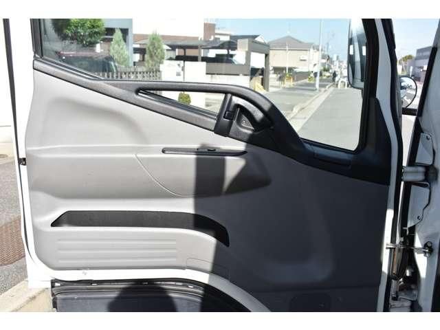 MITSUBISHI CANTER 2018 Image 31