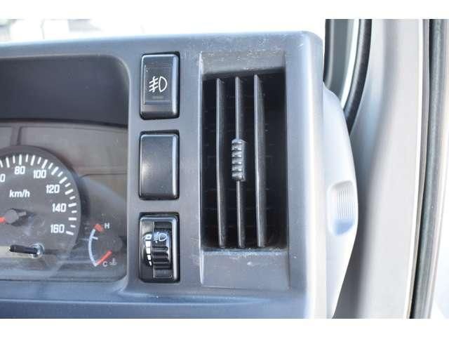 ISUZU ELF 2015 Image 31