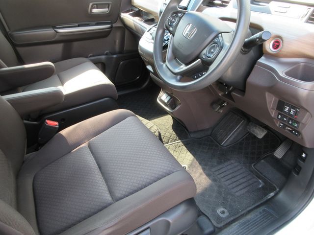 HONDA FREED PLUS HYBRID 4W 2020 Image 31