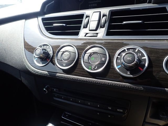 BMW Z4 2015 Image 31