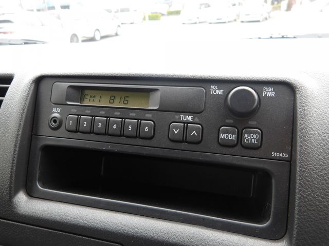 TOYOTA HIACE VAN 1.25T 2WD 2021 Image 31