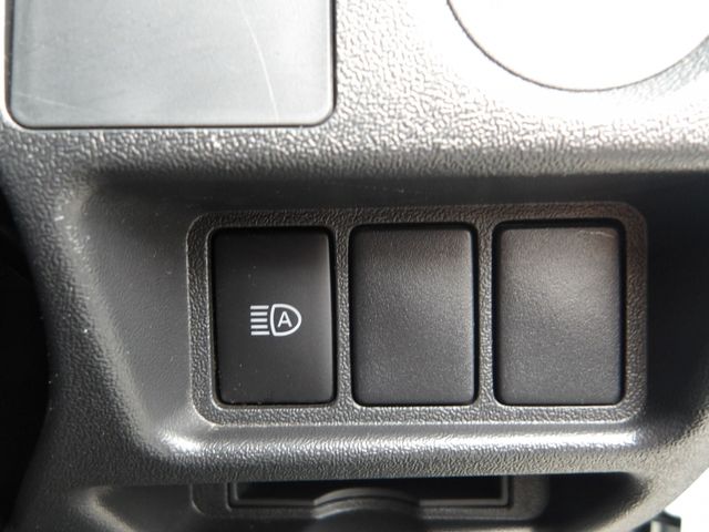 TOYOTA HIACE VAN 1.25T 2WD 2021 Image 31