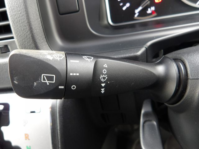 TOYOTA HIACE VAN 1.25T 2WD 2021 Image 31