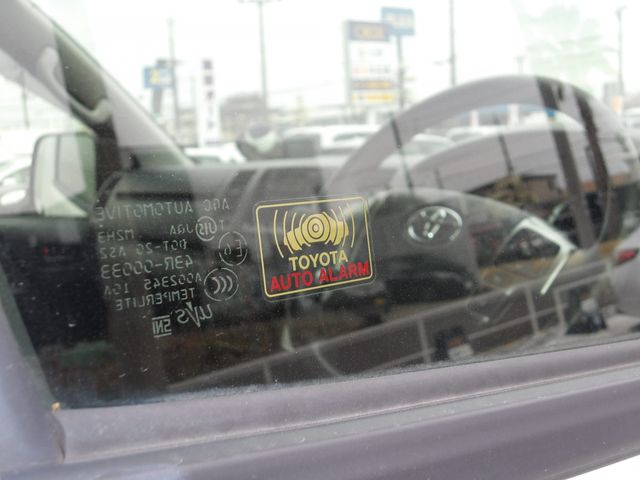 TOYOTA HIACE VAN 1.25T 2WD 2021 Image 31