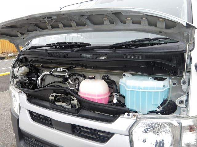 TOYOTA HIACE VAN 1.25T 2WD 2021 Image 31