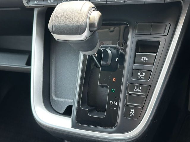 TOYOTA NOAH 2023 Image 31