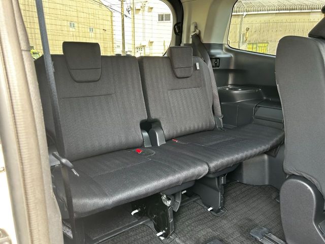 TOYOTA NOAH 2023 Image 31