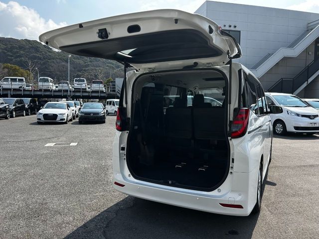 TOYOTA NOAH 2023 Image 31