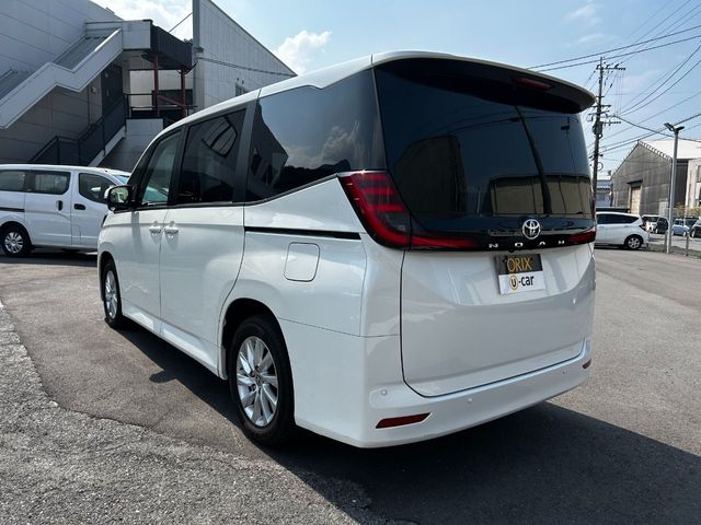 TOYOTA NOAH 2023 Image 31