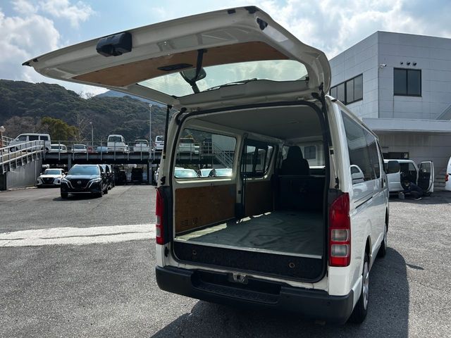 TOYOTA HIACE VAN 2WD 2021 Image 31