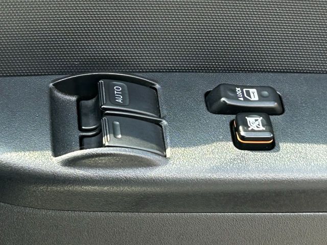 TOYOTA HIACE VAN 2WD 2021 Image 31