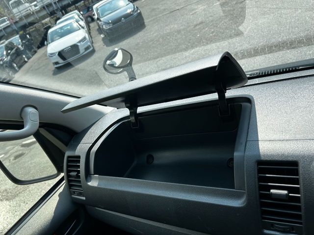 TOYOTA HIACE VAN 2WD 2021 Image 31