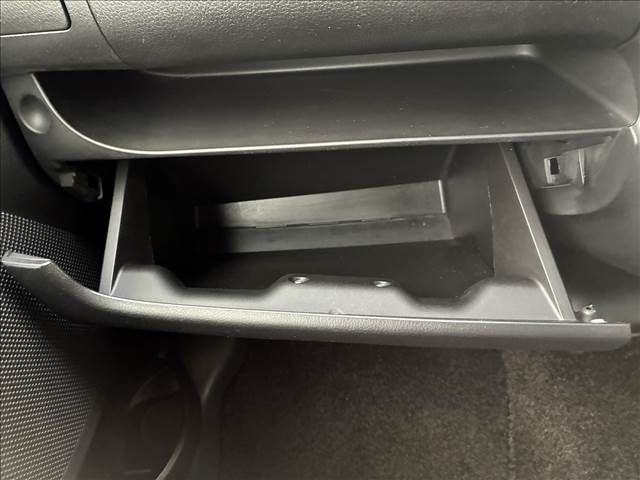 MITSUBISHI EK CUSTOM 2013 Image 31