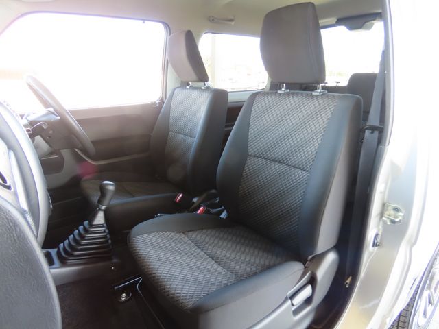 SUZUKI JIMNY 4WD 2018 Image 31