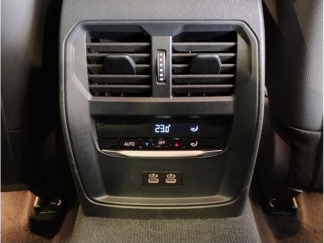 BMW 3SERIES TOURING 2024 Image 31