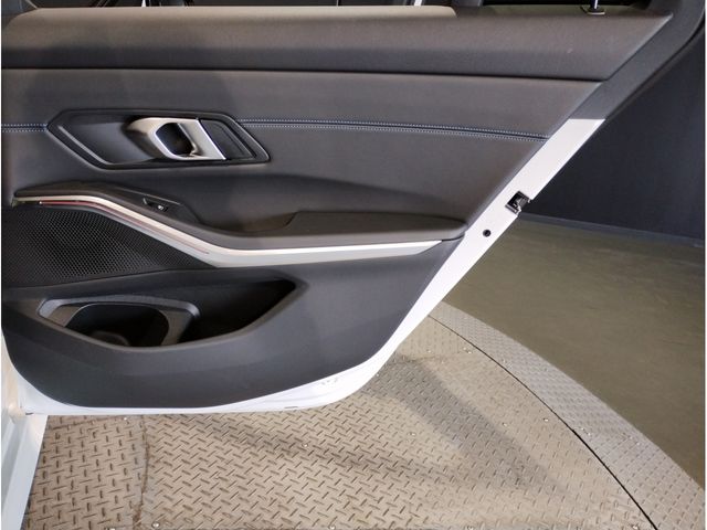 BMW 3SERIES TOURING 2024 Image 31