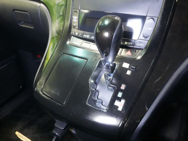 TOYOTA ALPHARD 2011 Image 31