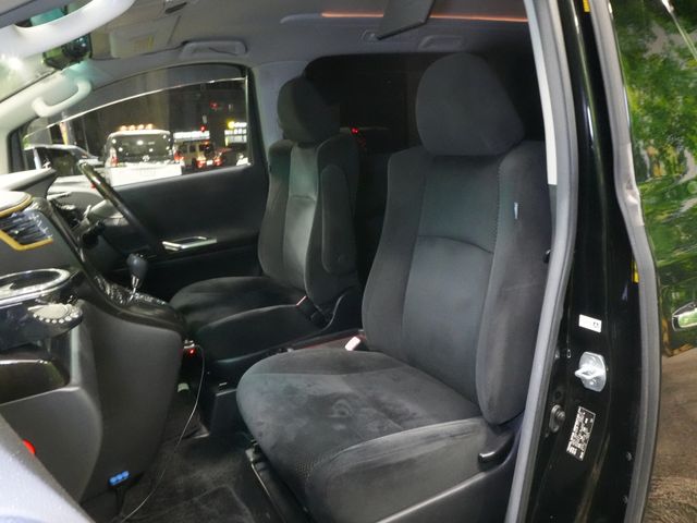 TOYOTA ALPHARD 2011 Image 31