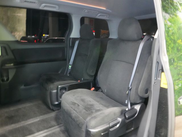 TOYOTA ALPHARD 2011 Image 31