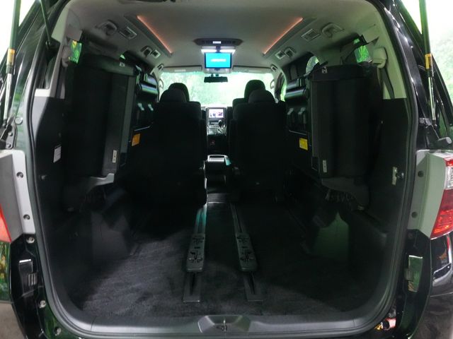 TOYOTA ALPHARD 2011 Image 31