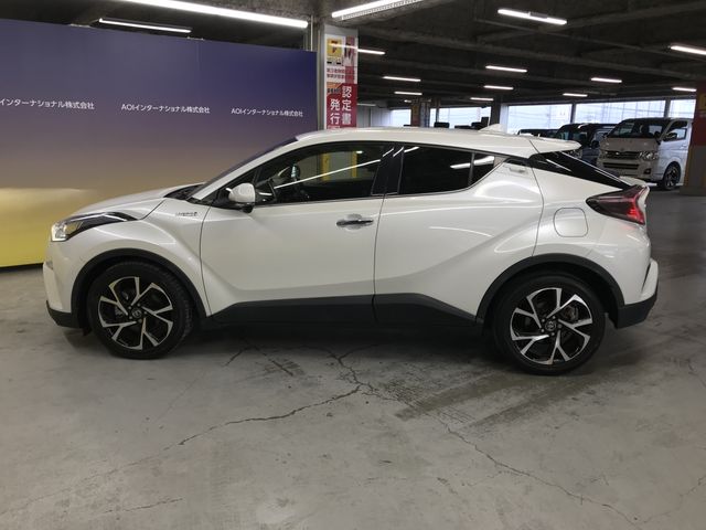 TOYOTA C-HR 2018 Image 31