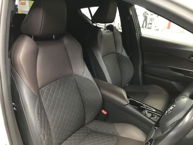 TOYOTA C-HR 2018 Image 31