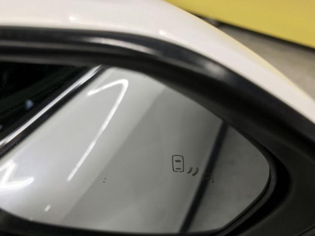 TOYOTA C-HR 2018 Image 31