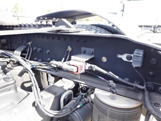 NISSAN DIESEL QUON 2022 Image 31