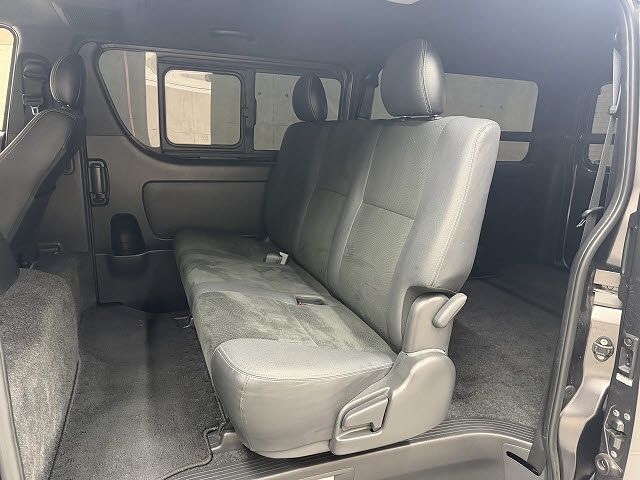 TOYOTA HIACE VAN 4WD 2019 Image 31