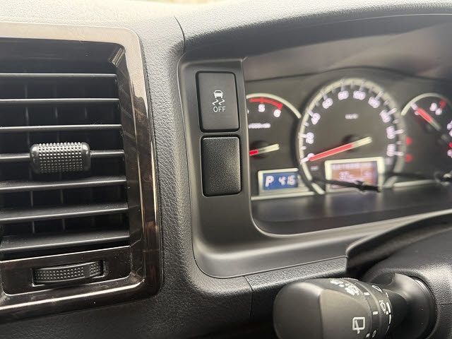 TOYOTA HIACE VAN 4WD 2019 Image 31