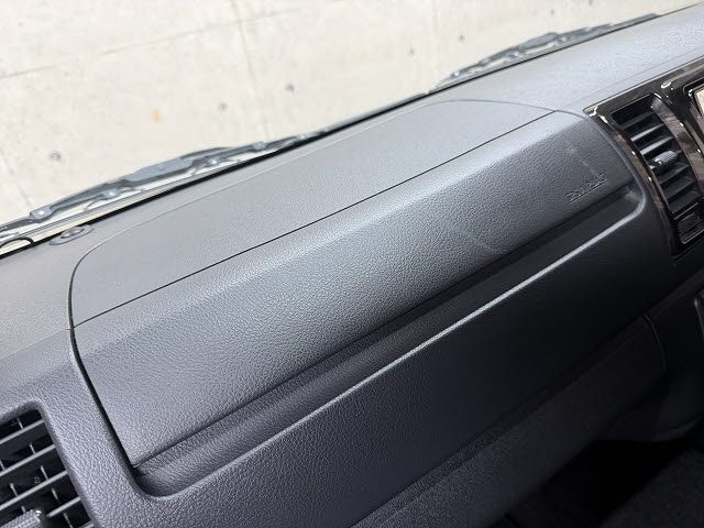 TOYOTA HIACE VAN 4WD 2019 Image 31