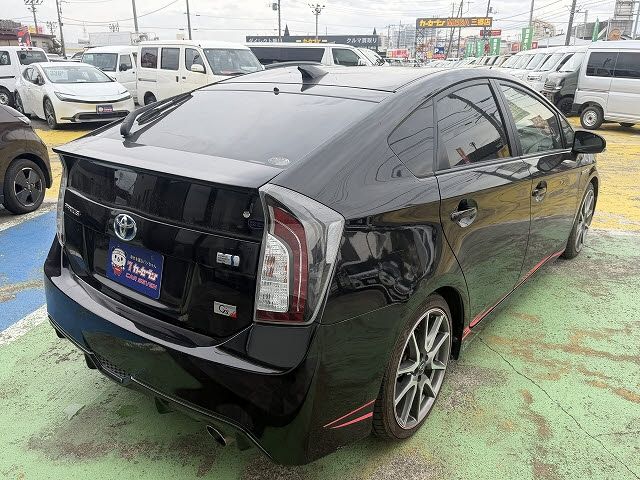 TOYOTA PRIUS 2013 Image 31