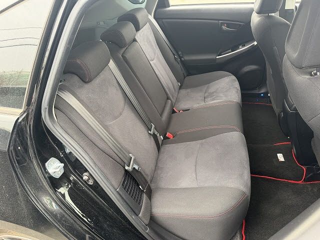 TOYOTA PRIUS 2013 Image 31