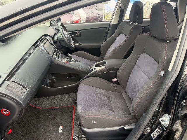 TOYOTA PRIUS 2013 Image 31