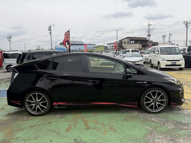 TOYOTA PRIUS 2013 Image 31