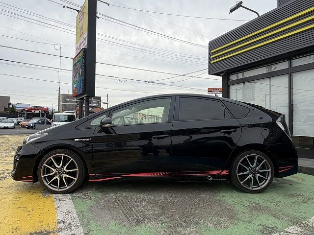 TOYOTA PRIUS 2013 Image 31