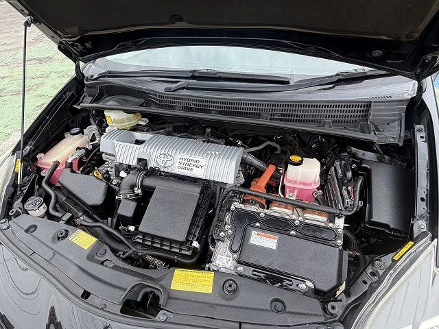 TOYOTA PRIUS 2013 Image 31