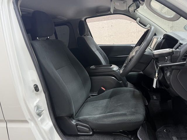 TOYOTA REGIUSACE VAN 2WD 2019 Image 31