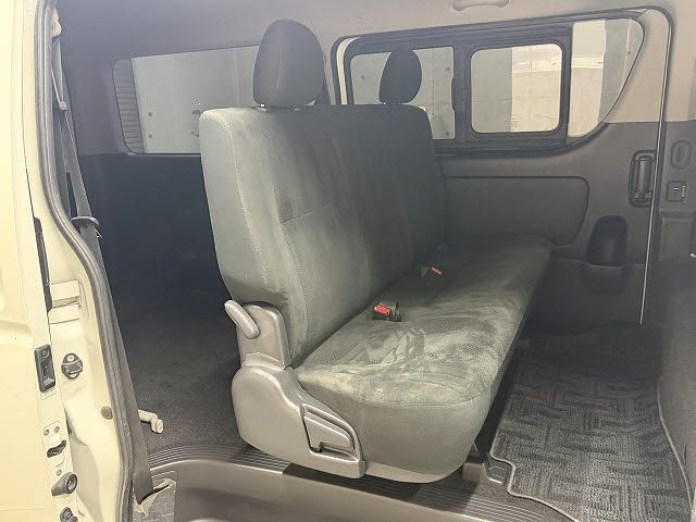 TOYOTA REGIUSACE VAN 2WD 2019 Image 31