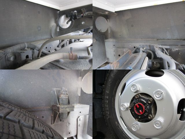 HINO DUTRO 2019 Image 31