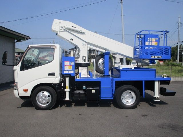 HINO DUTRO 2014 Image 31