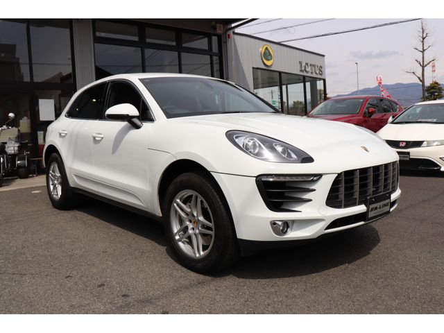 PORSCHE MACAN 2015 Image 31