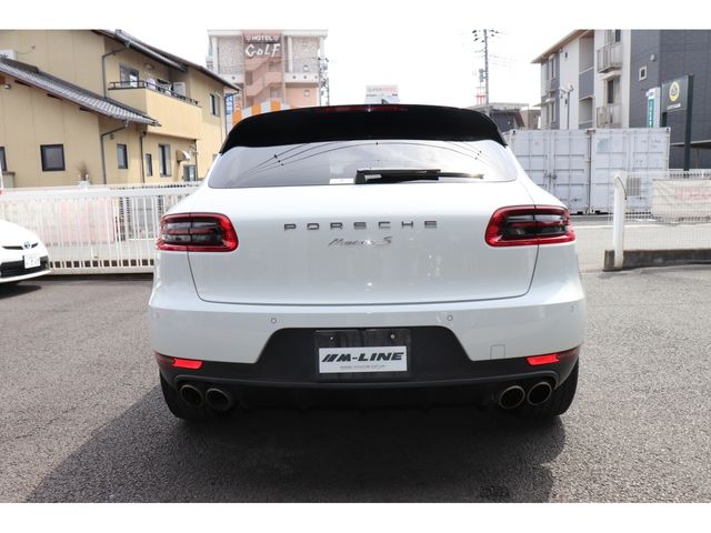 PORSCHE MACAN 2015 Image 31