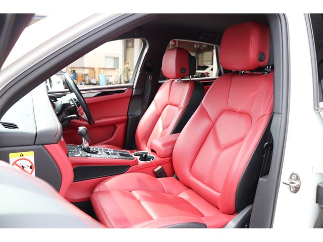 PORSCHE MACAN 2015 Image 31