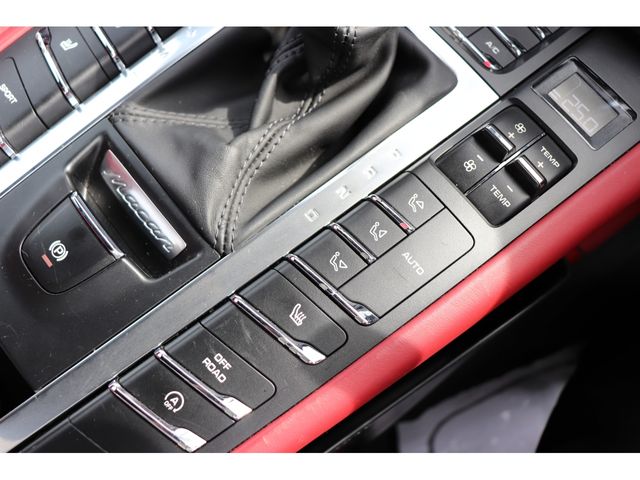 PORSCHE MACAN 2015 Image 31